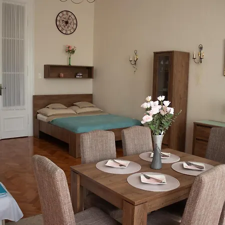 Suzy Appartement Eger